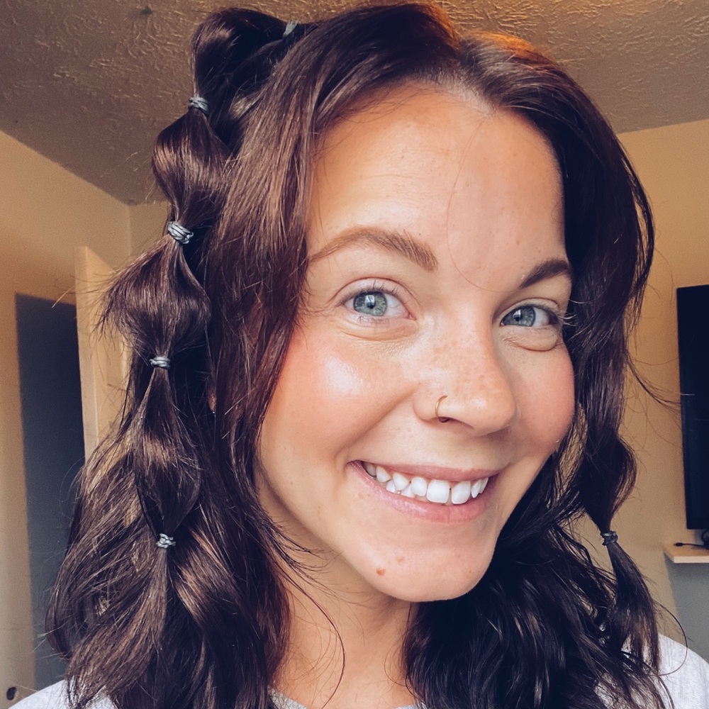 Meet your Posher, Kacy